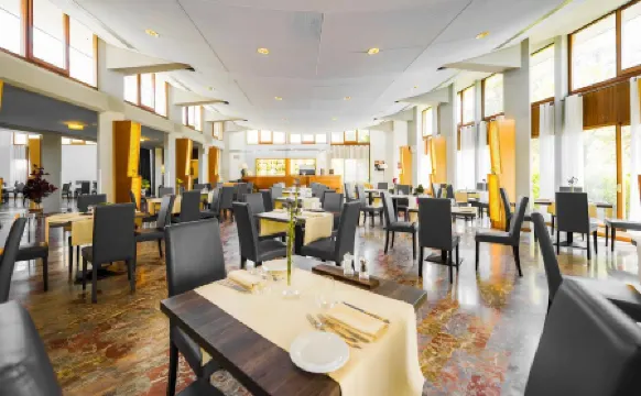 HOTIDAY Room Collection - Calambrone