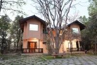 NidhiVann Wellness Retreat Resort Pench