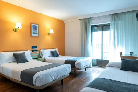 Hotel Alda Guijuelo Отели в г. Fuentes de Bejar