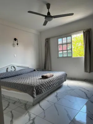 Hotel Cancún Rosa - 2-Star