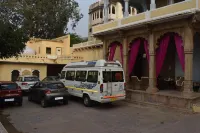 Hotel Nawal Sagar Palace - Bundi - parking