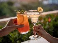 Oceanphere Pattaya Villa by Elite Suites - bar