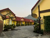 Rachawadee House Phang Nga Отели рядом с достопримечательностью «Пирс Тхадан»