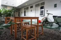 MASHBROW HOTEL BUDGET