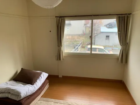 ゲストハウスとまや