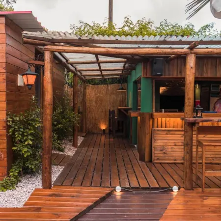 RocaMar Hostel Boutique Отели рядом с достопримечательностью «Пляж Манса»