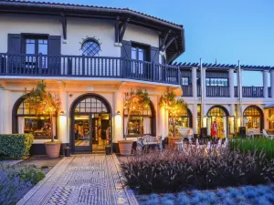Hotel la Co(o)Rniche