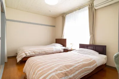 Enoshima Apartment Hotel Hotel di Fujisawa
