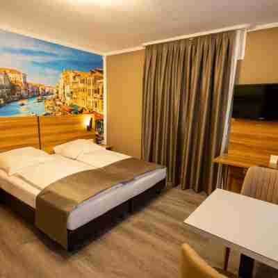 Hotel Schlangenbader Hof Rooms