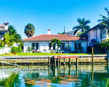 デボンショアーズ クリアウォーターのホテル