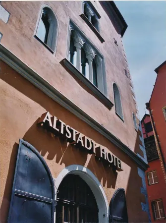 Altstadthotel Arch Отели в г. Верхний Пфальц