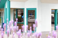 Asure Cooks Gardens Motor Lodge Hotels in Whanganui