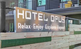 4. Hotel Op..