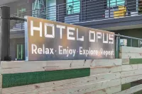 Hotel Opus Bronx Near Bay Plaza Mall 뉴로셸 호텔