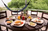 Poblado Guest House - Mountain view