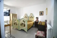 Domo Peonia Bianca Hotels in Orgosolo