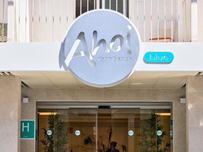 AHOI! Urban Beach Hotel