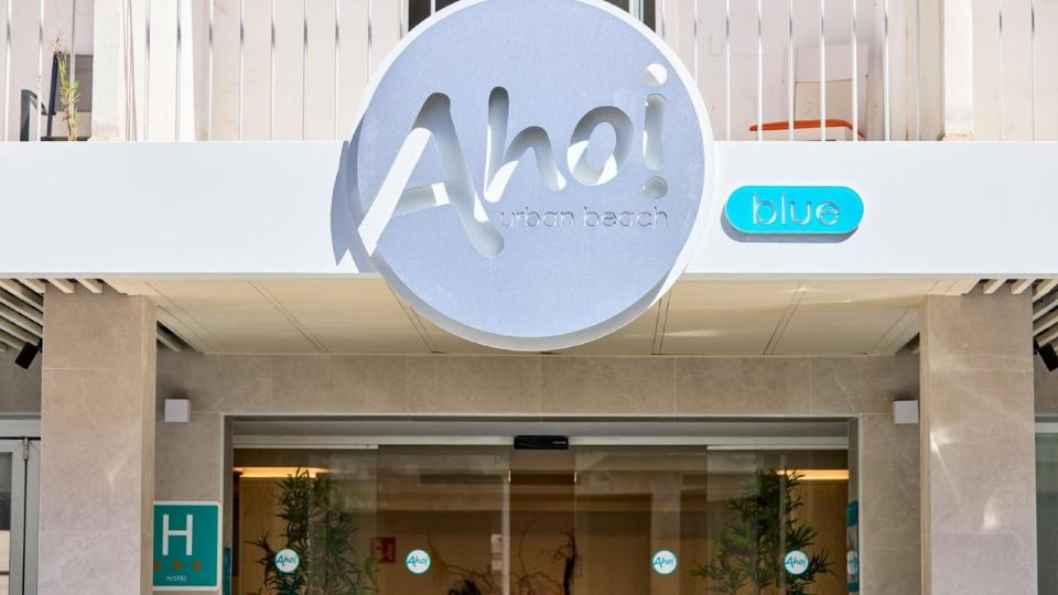 AHOI! Urban Beach Hotel