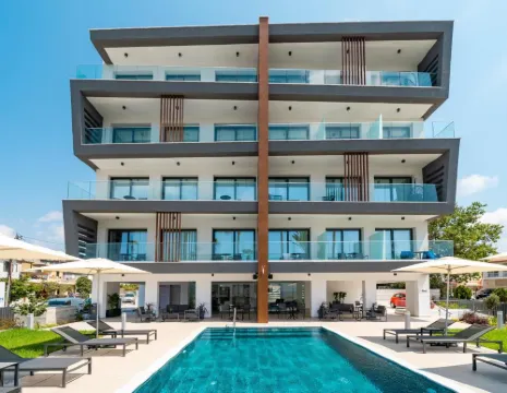 Waterside Sea View Apartments