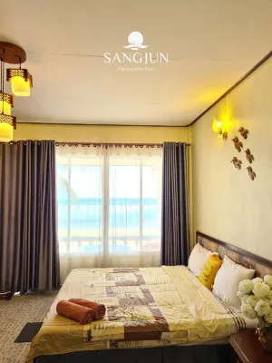 Sangjun on Beach Resort Các khách sạn gần Wat Prong Ko