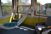 The Kings Throne Inn and Guest House Hotels in Toledo