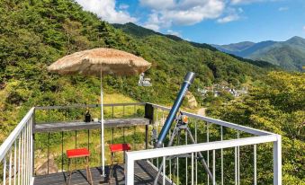 Hadong Cloud Hill Pension
