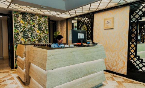 Hotel President - Vintage Hotel in Centro