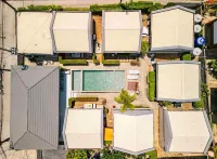 บ้านลานทอง - วิลล่า