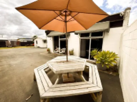 Waikanae Beach Motel Hotels in Gisborne