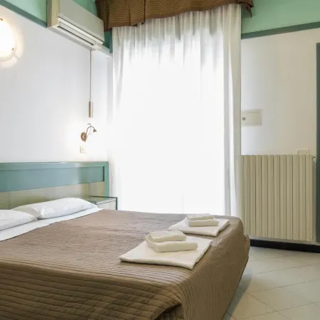 Esedra Hotel Отели рядом с достопримечательностью «Старый Город - Марина Чентро - Сан Джулиано»