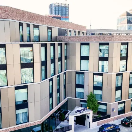 Staycity Aparthotels Dublin Mark Street Отели рядом с достопримечательностью «Железнодорожная станция Пирс»