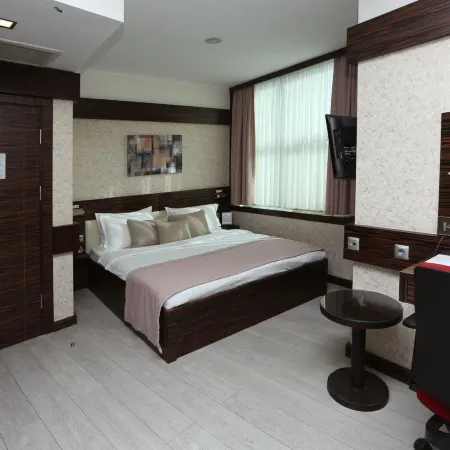 Wes Hotel