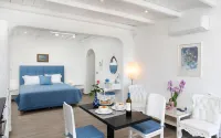Naxos Rock Villas - 4 tähden