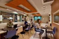 Ibis Budget Cholet Centre - parking