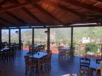 Mountain Rose Hotel & Restaurant