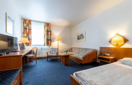 呂塞爾斯海姆法蘭克福機場Trip Inn酒店