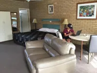 Sunrise Motel Hotels in Cobram