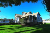 Regent Residential Villa Отели в г. Фангареи