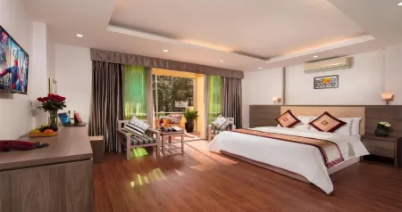 Van Mieu Hotel Отели рядом с достопримечательностью «Мавзолей Хо Ши Мина»