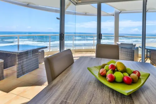 Regency on the Beach - Homestays