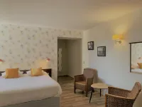 Hôtel de Bretagne Dol Centre Ville - Hotel et Restaurant Hotels in Cherrueix