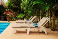 Azul 36 Hotel - مسبح