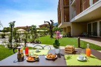 Residenza Olivo Hotels near Punta di San Vigilio