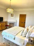 Domaine du Paradis des Oiseaux فنادق في موجينس