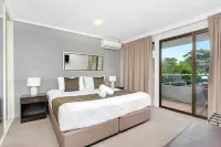 Peninsula Nelson Bay Motel and Serviced Apartments