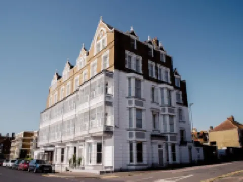 San Clu Hotel, Bar & Brasserie Hotel di Ramsgate