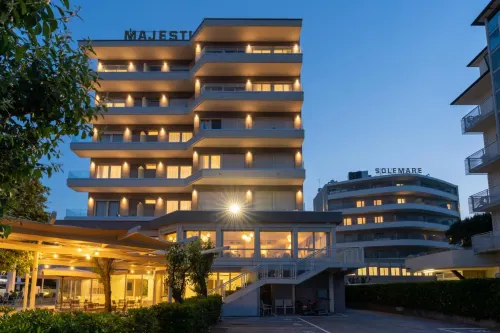 Hotel Majestic - 3-Star