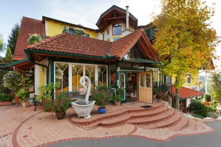 Thermenhof Puchasplus Loipersdorf Отели в г. Гемайнде Санкт Мартин ан дер Рааб