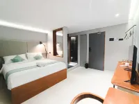 FX Stay & Coffee Hotels in Kraton