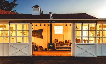 Stables Inn